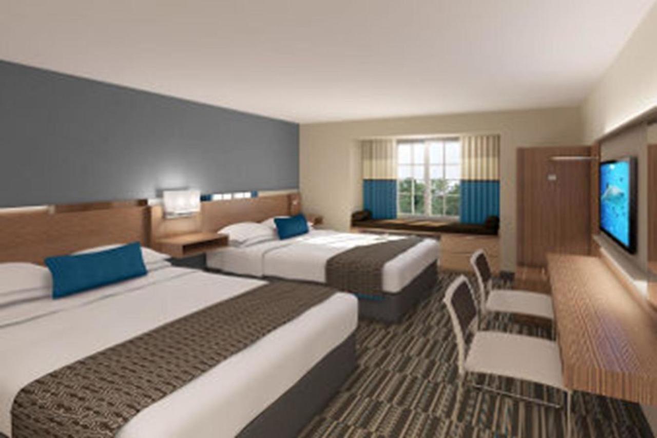 Microtel & By Wyndham Hotel 3*