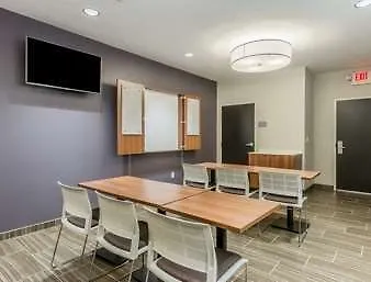 Microtel Inn & Suites By Wyndham Altoona 